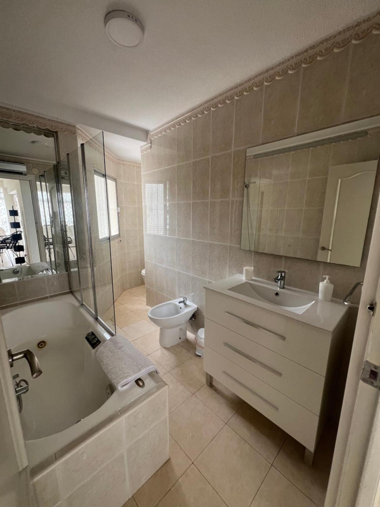 La Torre Sol Y Playa Apartment เบนิดอร์ม ภายนอก รูปภาพ